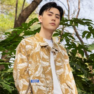 城市佐罗2022春季上新印花日杂风休闲夹克